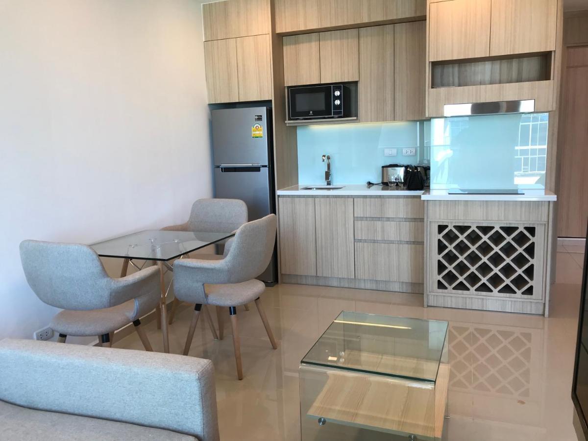 City Garden Tower Condo By Som Патая Екстериор снимка